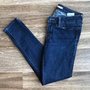 Levi Highwaisted Jeans